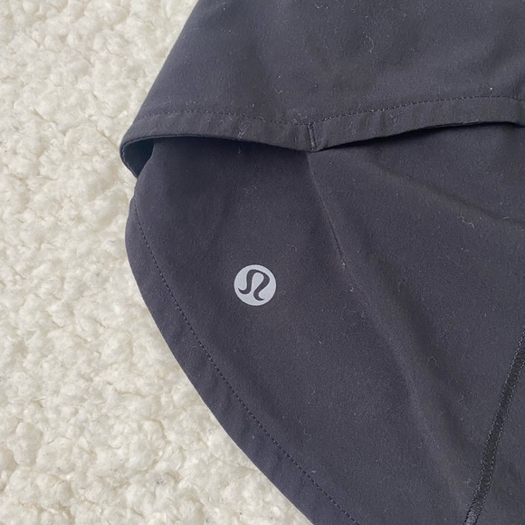 Lululemon high rise speed up shorts 2.5” - Picture 3 of 5